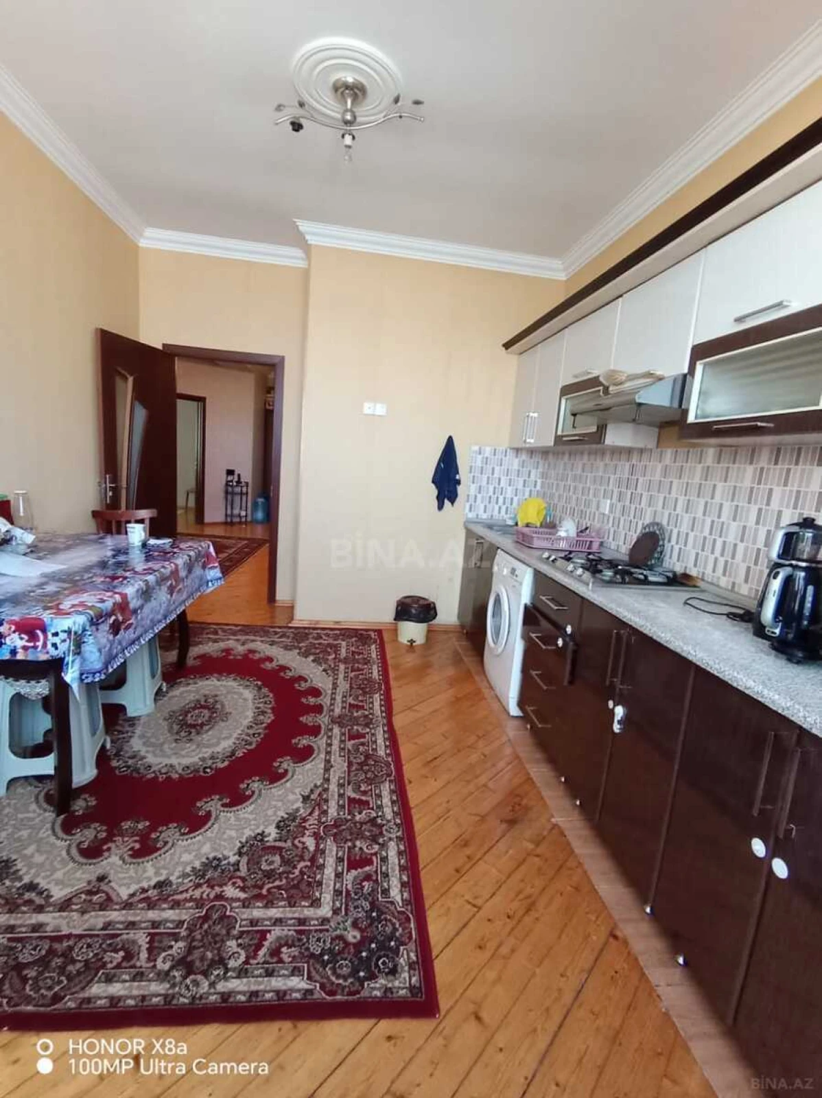 Satılır 3 otaqlı mənzil 126 m²