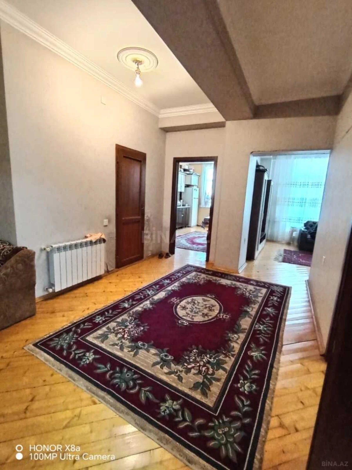 Satılır 3 otaqlı mənzil 126 m²