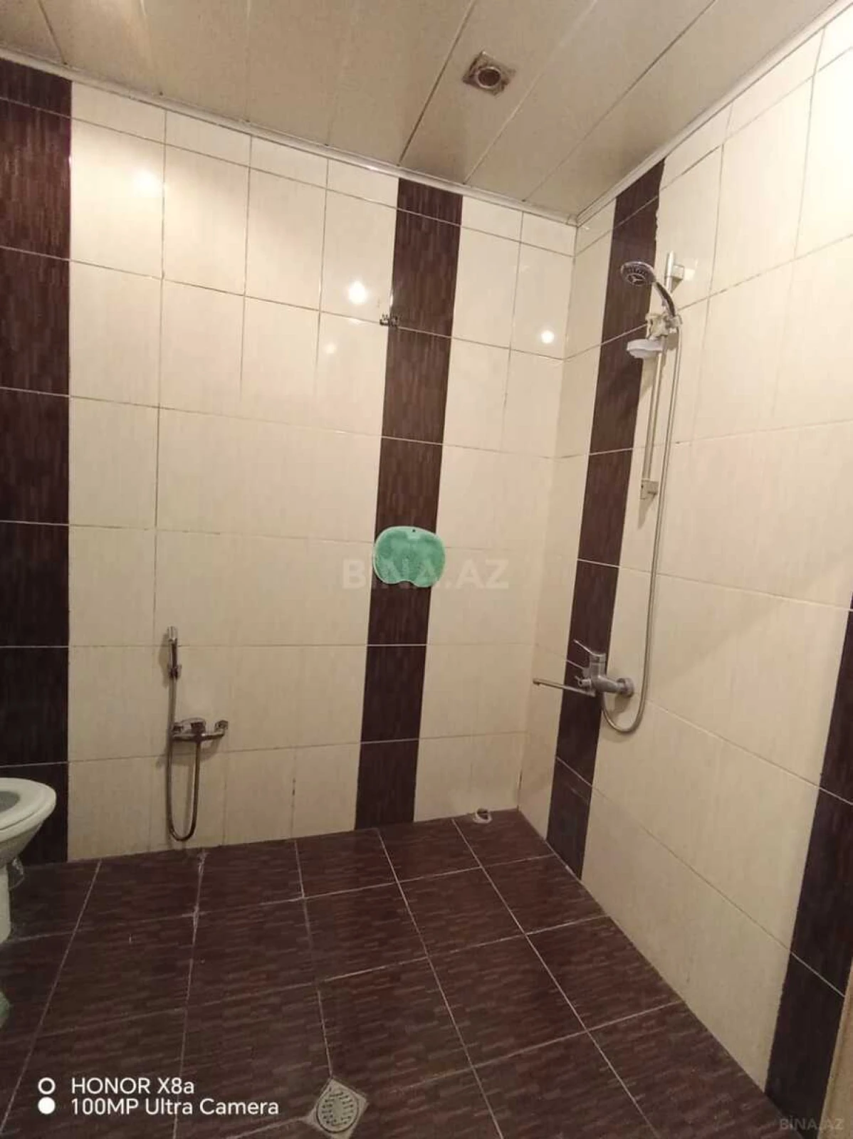 Satılır 3 otaqlı mənzil 126 m²