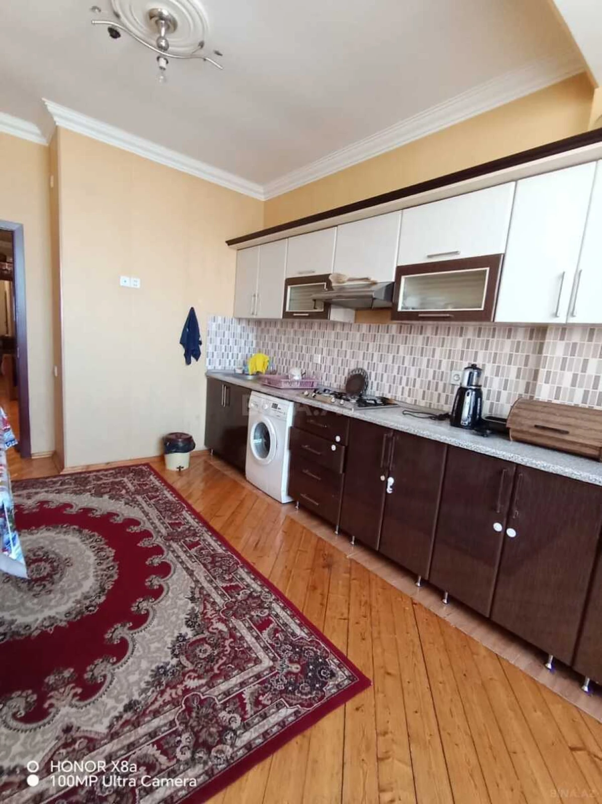 Satılır 3 otaqlı mənzil 126 m²