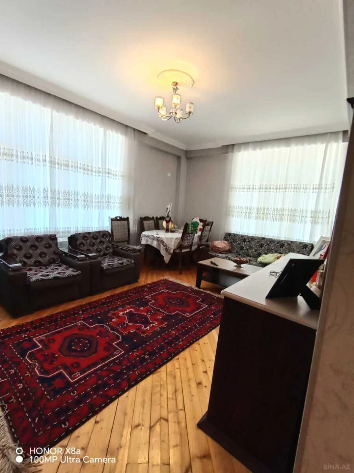 Satılır 3 otaqlı mənzil 126 m²
