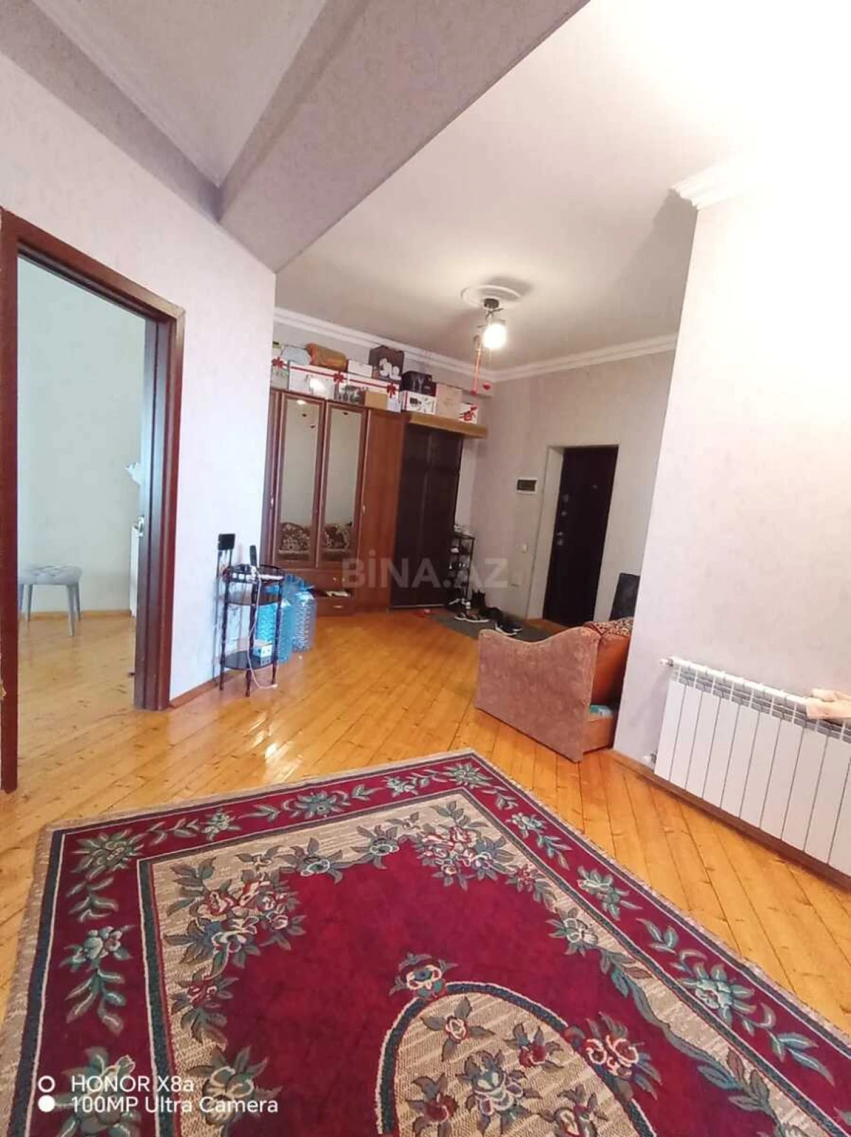 Satılır 3 otaqlı mənzil 126 m²