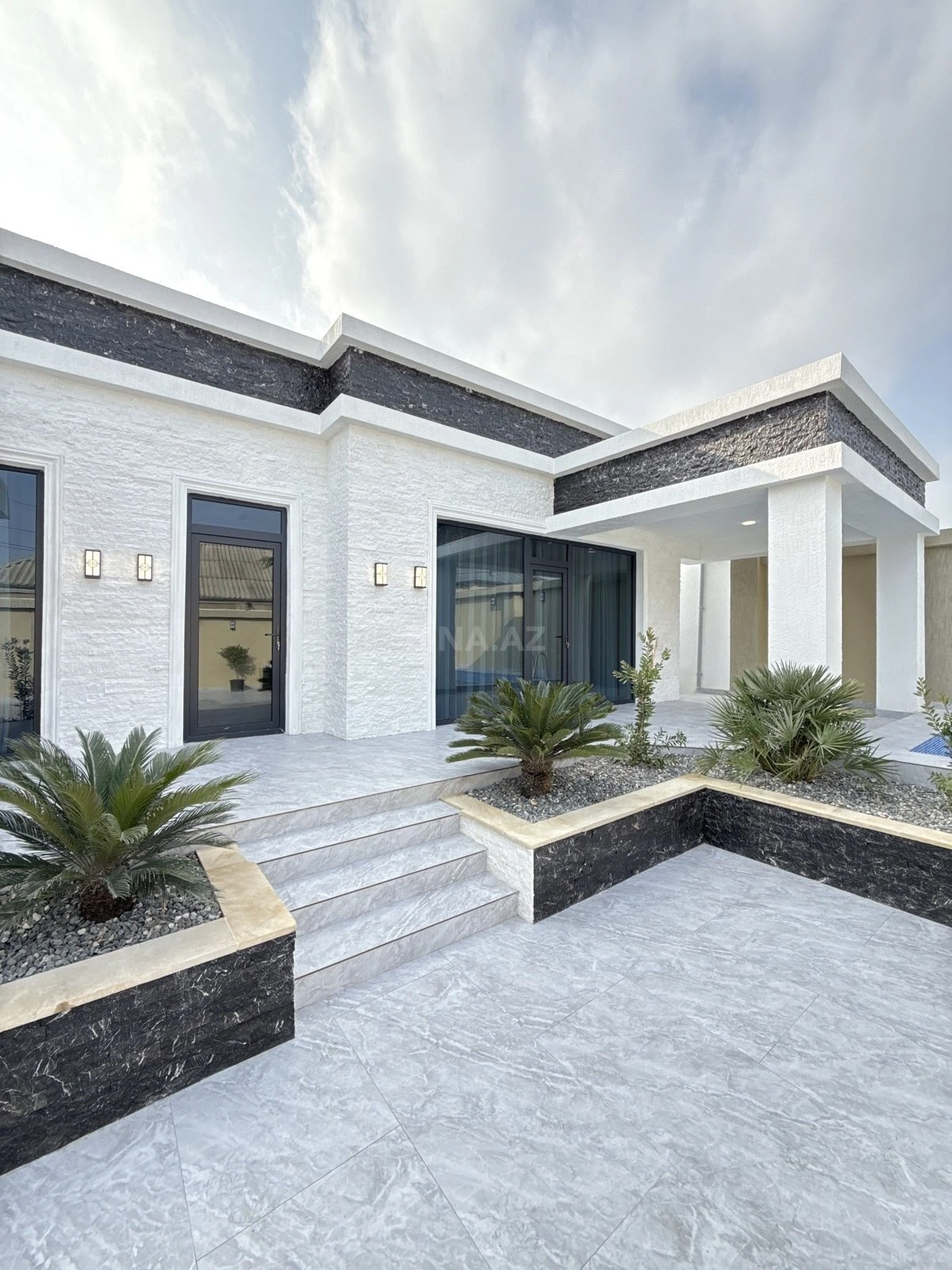 Satılır 4 otaqlı həyət evi 150 m²