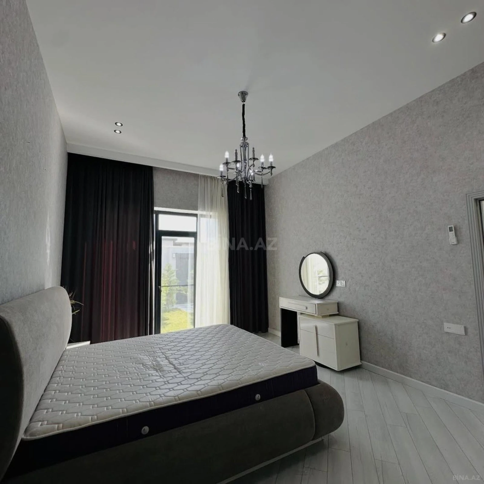 Kirayə verilir 3 otaqlı həyət evi 250 m²
