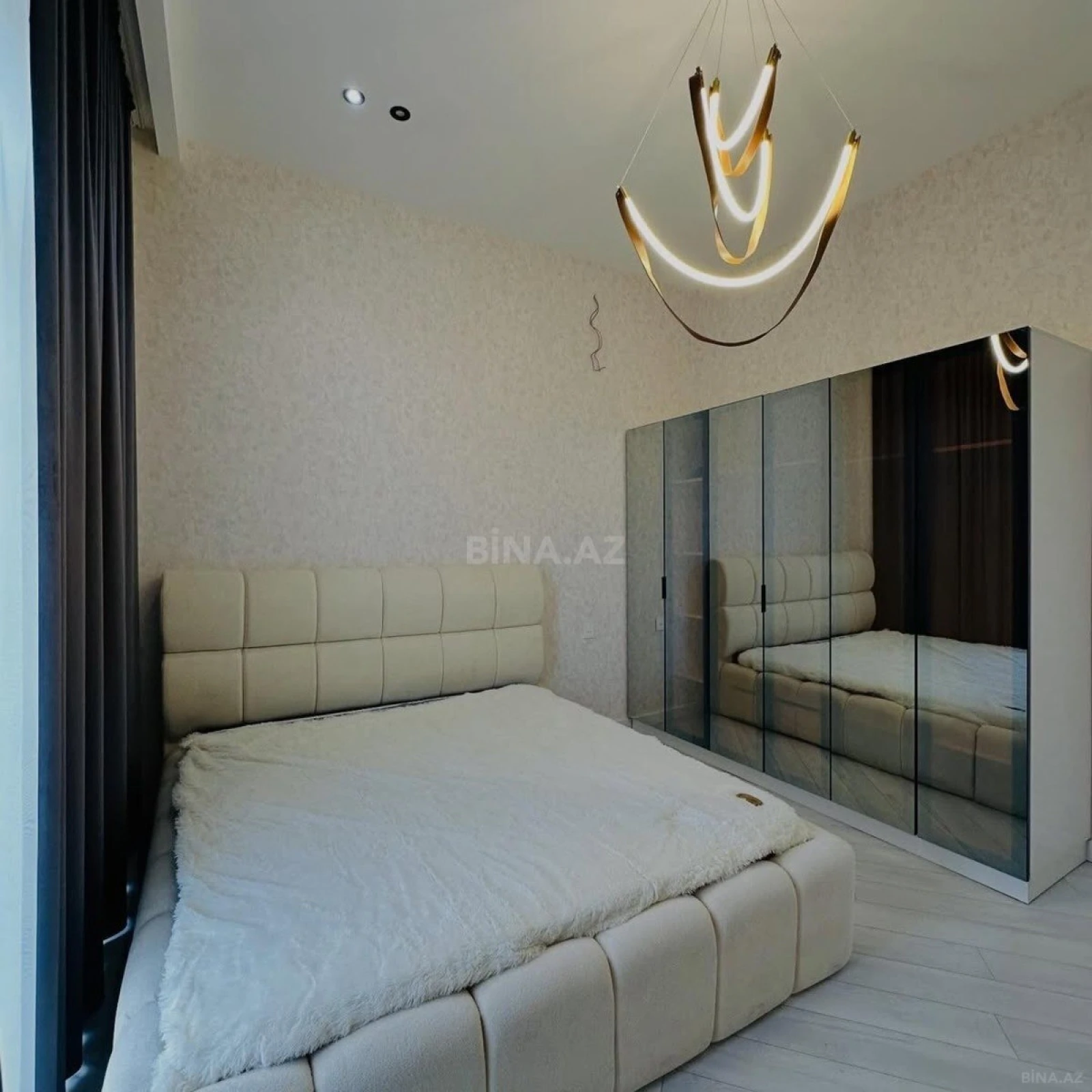 Kirayə verilir 3 otaqlı həyət evi 250 m²