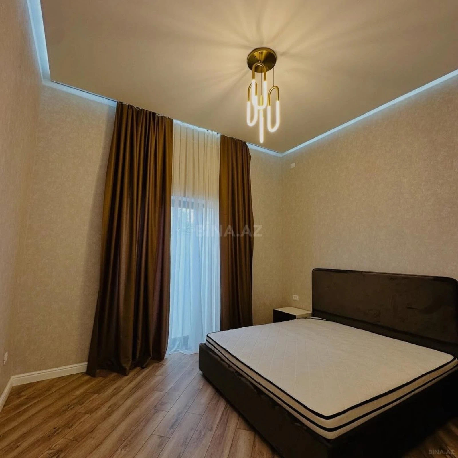 Kirayə verilir 4 otaqlı həyət evi 250 m²