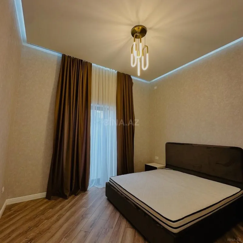 Kirayə verilir 4 otaqlı həyət evi 250 m²