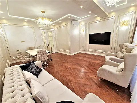 Kirayə verilir 3 otaqlı mənzil 140 m²