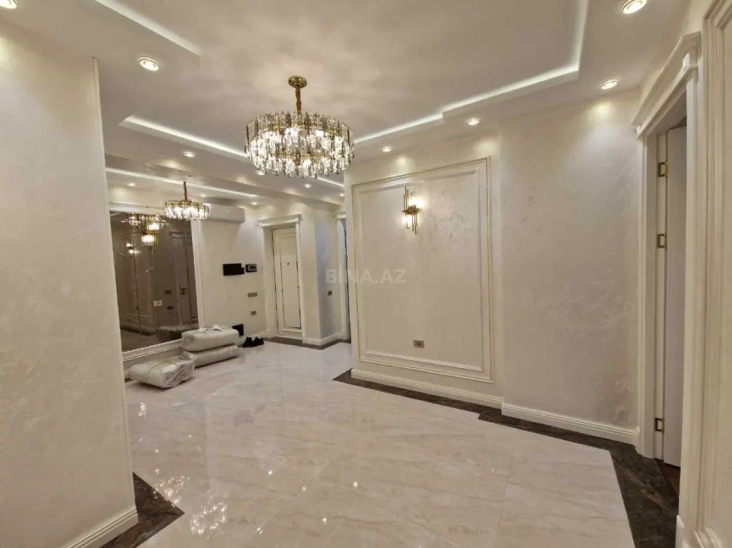 Kirayə verilir 3 otaqlı mənzil 140 m²