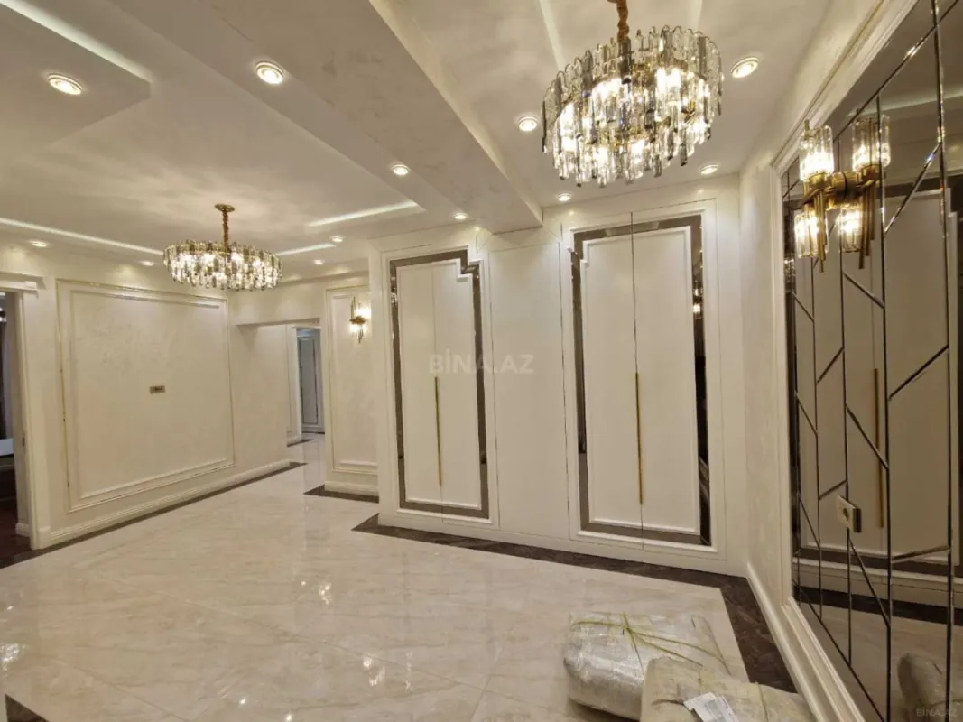 Kirayə verilir 3 otaqlı mənzil 140 m²