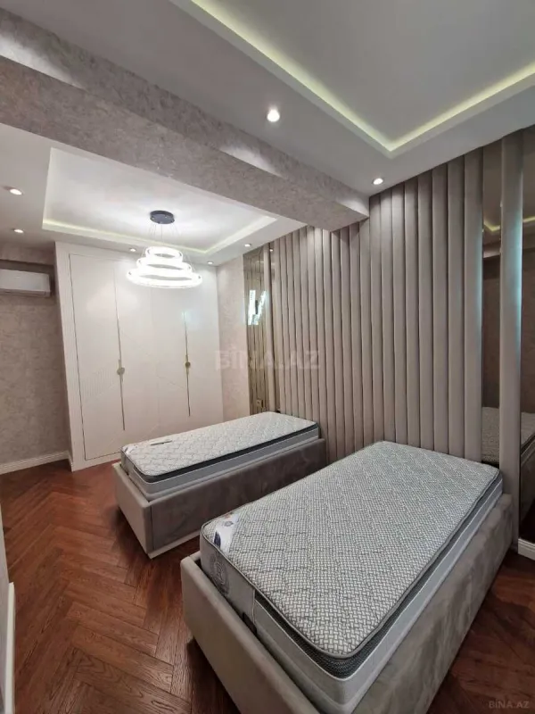 Kirayə verilir 3 otaqlı mənzil 140 m²