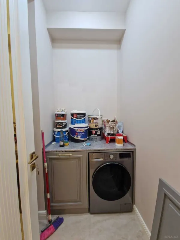 Kirayə verilir 3 otaqlı mənzil 140 m²