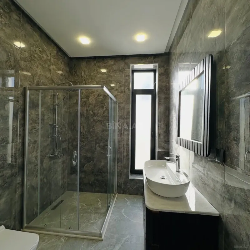 Kirayə verilir 4 otaqlı həyət evi 250 m²