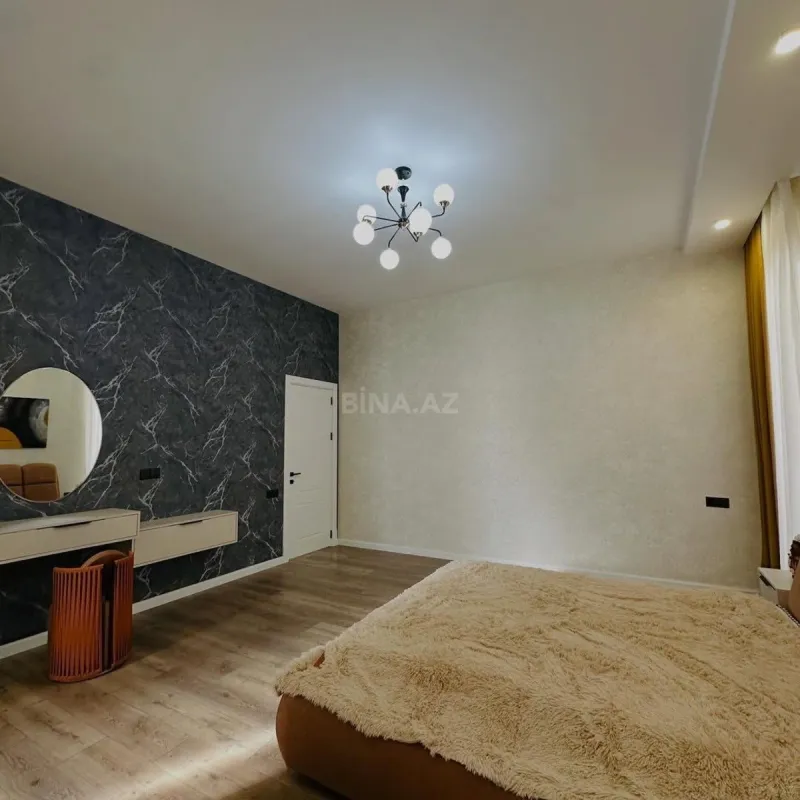 Kirayə verilir 4 otaqlı həyət evi 250 m²