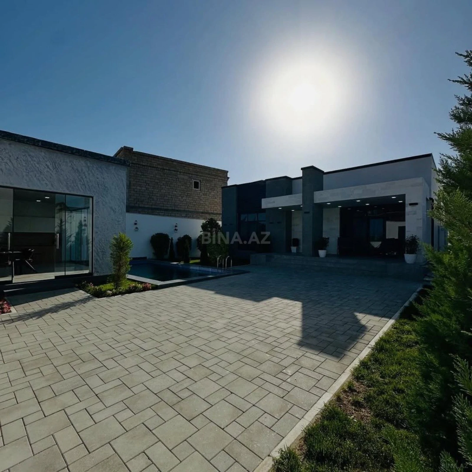 Kirayə verilir 4 otaqlı həyət evi 250 m²