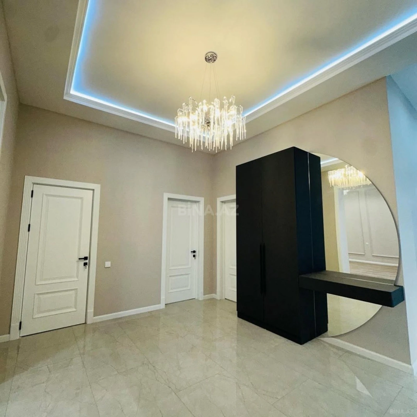 Kirayə verilir 4 otaqlı həyət evi 250 m²