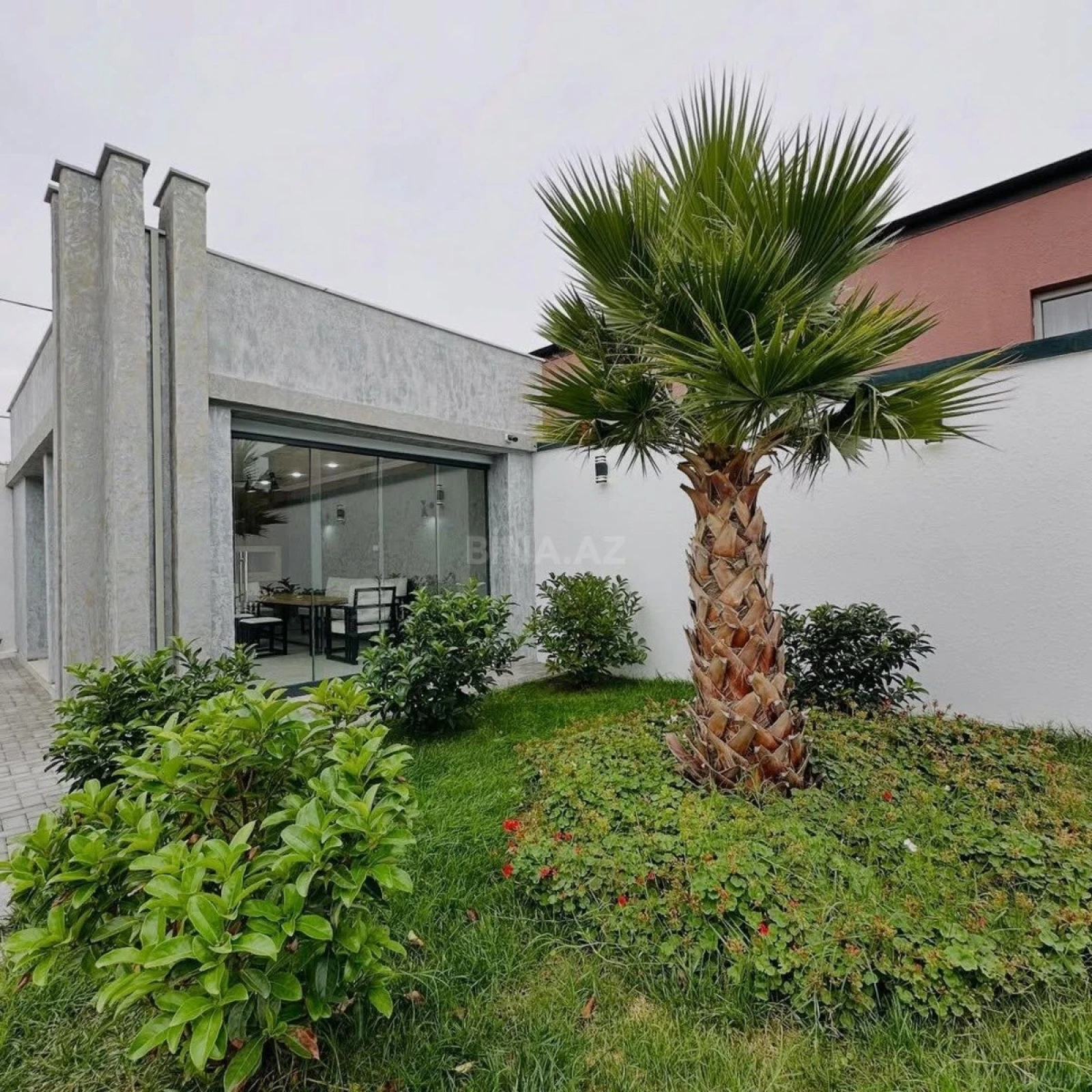 Kirayə verilir 4 otaqlı həyət evi 250 m²