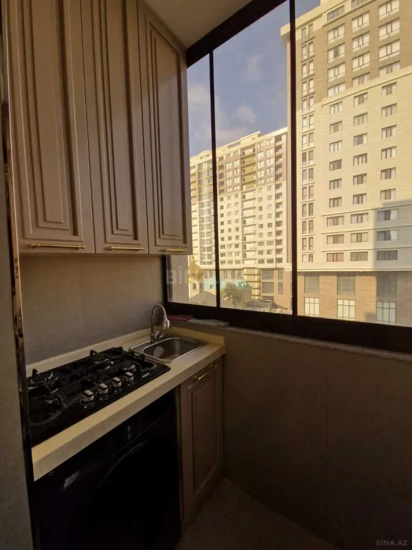 Kirayə verilir 3 otaqlı mənzil 160 m²