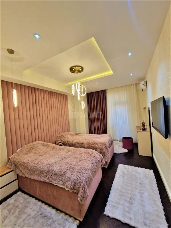 Kirayə verilir 3 otaqlı mənzil 160 m²