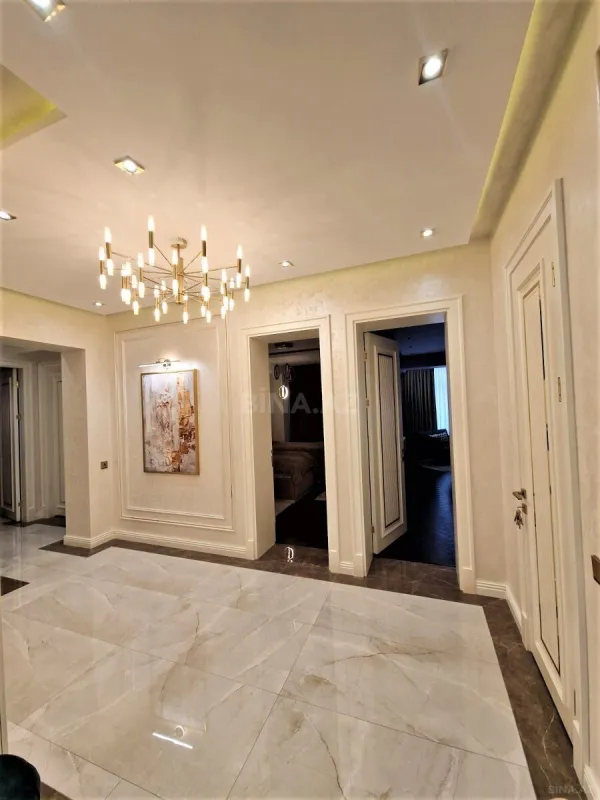 Kirayə verilir 3 otaqlı mənzil 160 m²