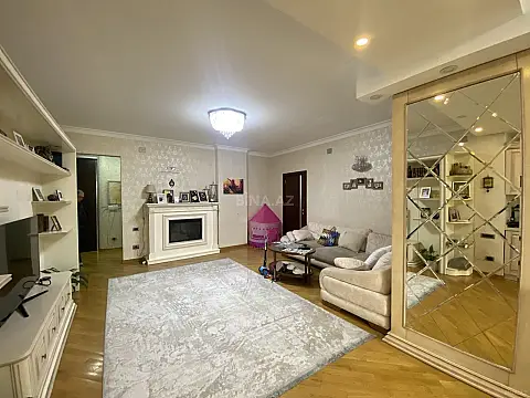 Satılır 4 otaqlı mənzil 177 m²