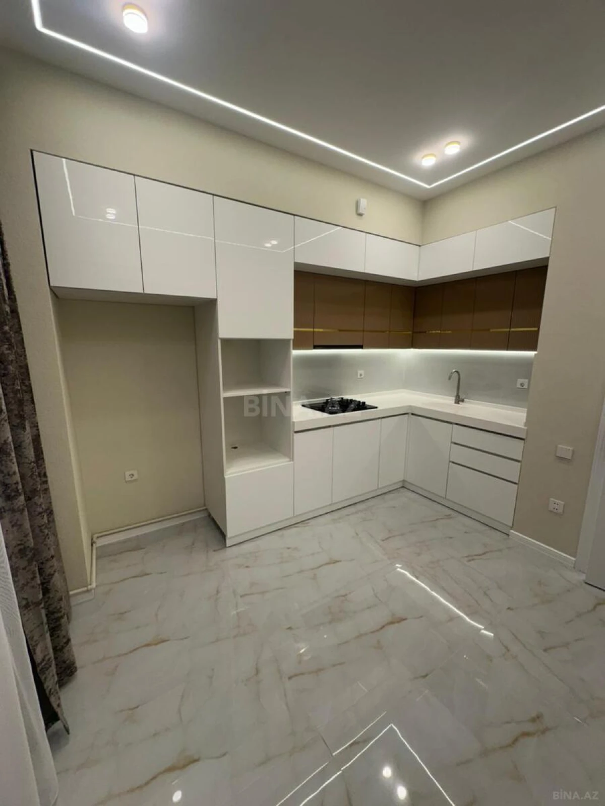 Satılır 2 otaqlı mənzil 75 m²