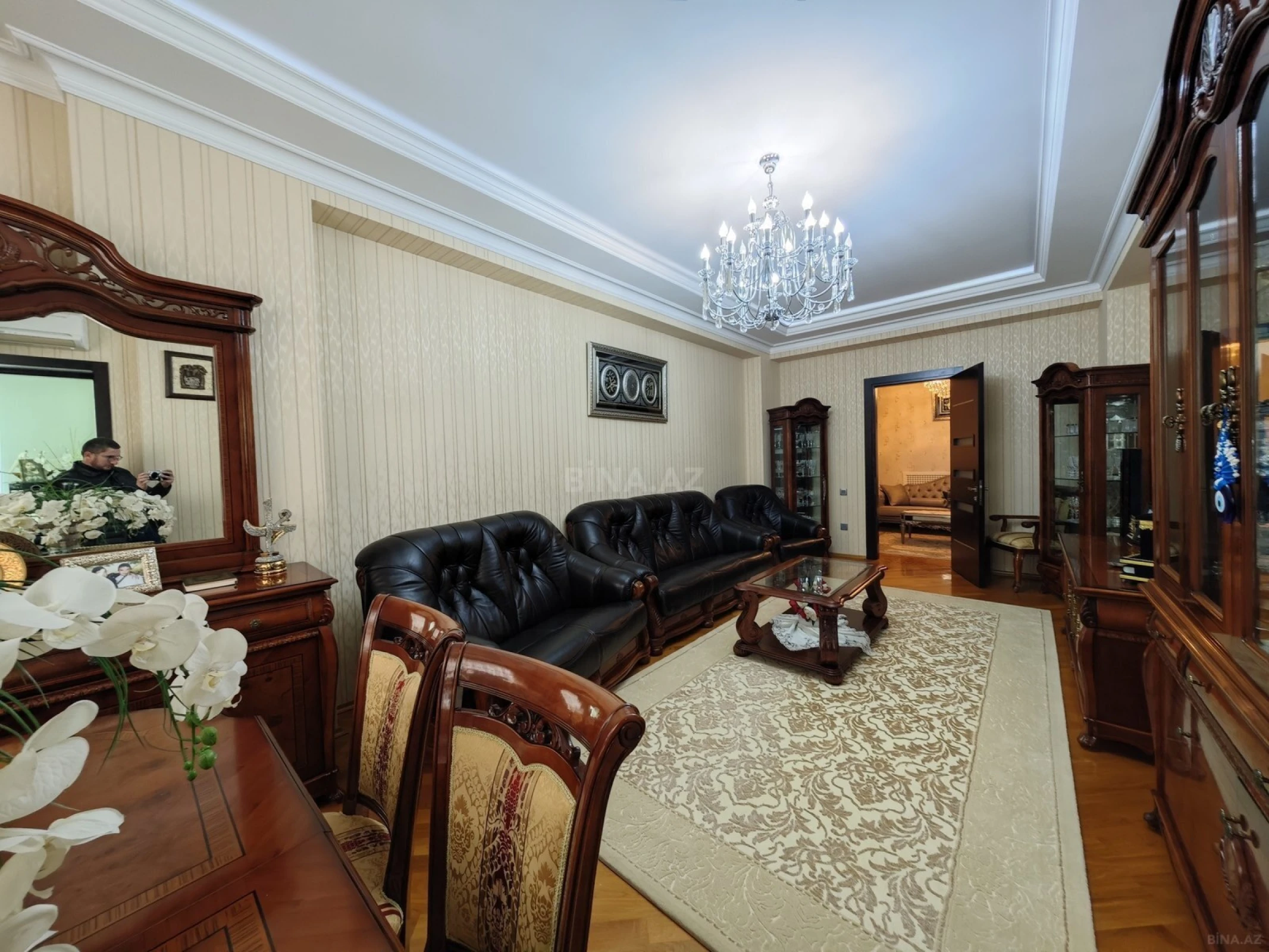 Satılır 3 otaqlı mənzil 138 m²