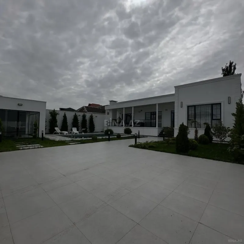 Kirayə verilir 4 otaqlı həyət evi 250 m²