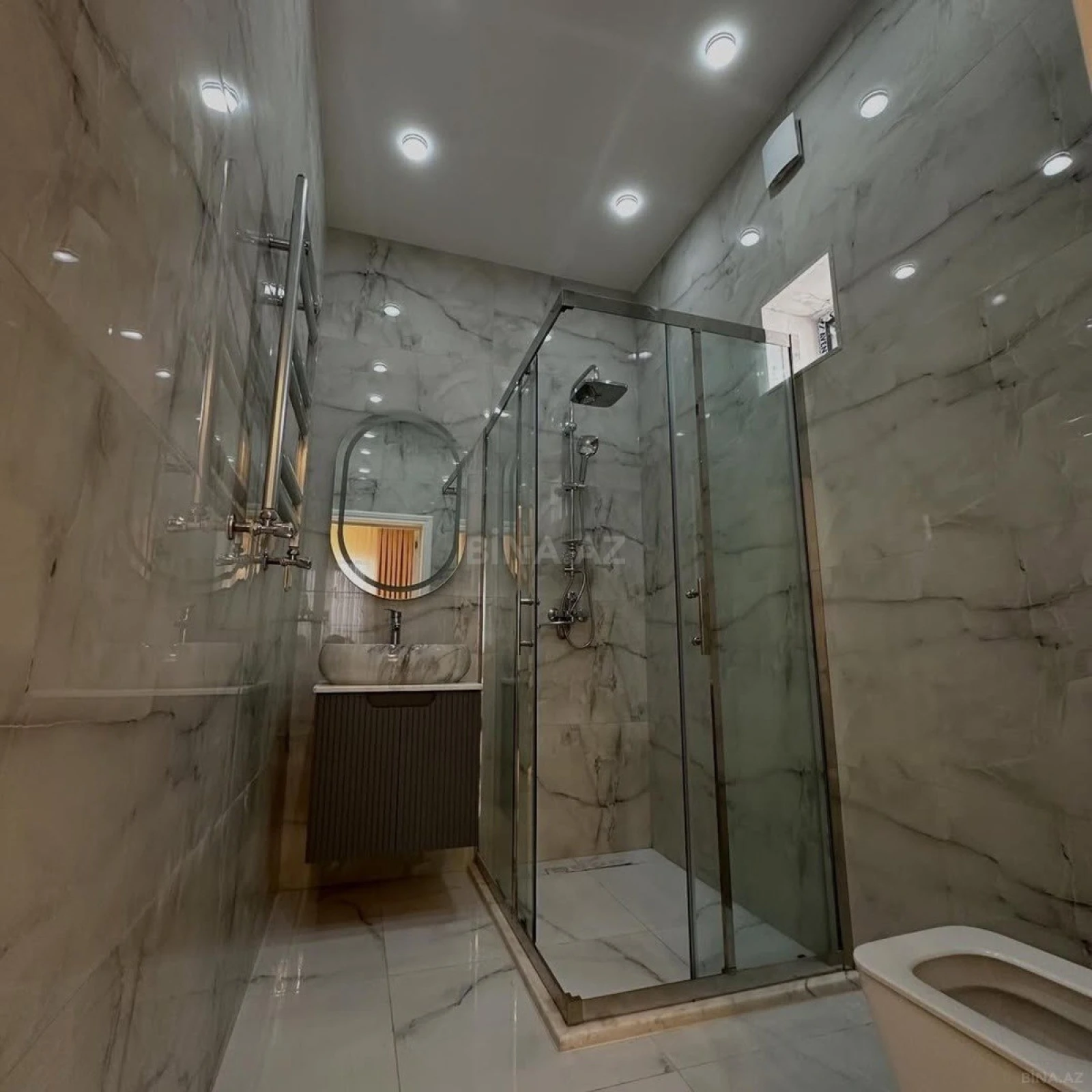 Kirayə verilir 4 otaqlı həyət evi 250 m²