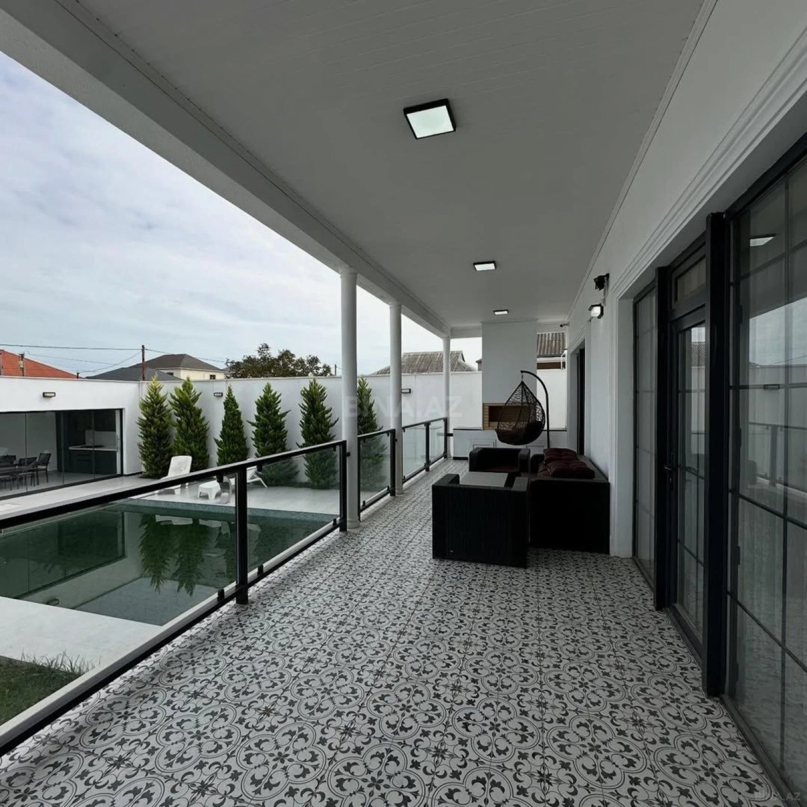 Kirayə verilir 4 otaqlı həyət evi 250 m²