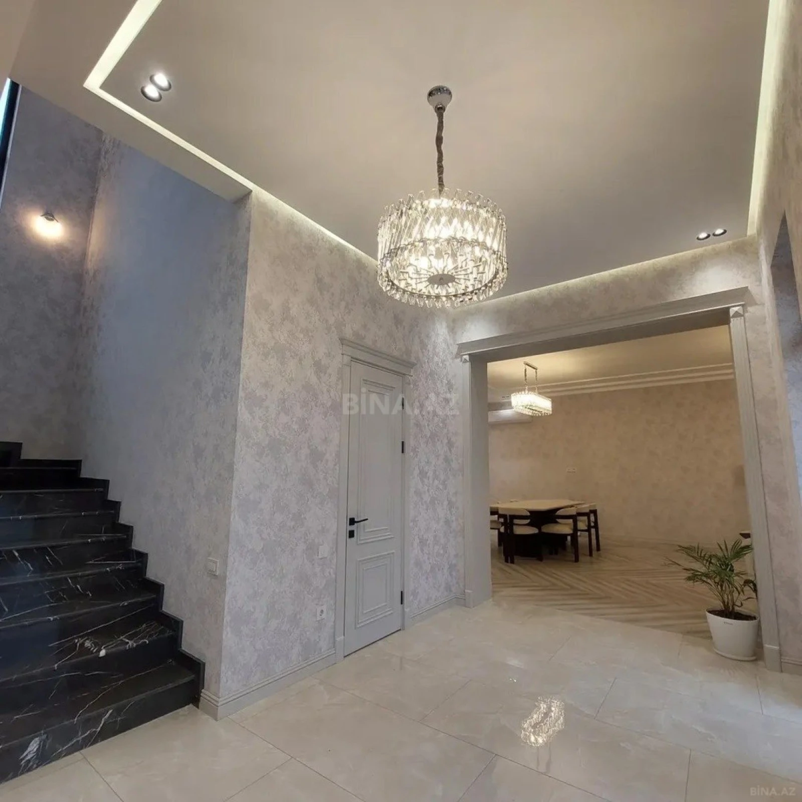 Kirayə verilir 5 otaqlı həyət evi 300 m²