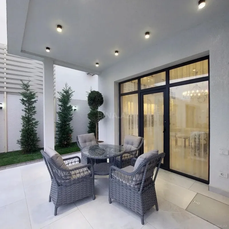 Kirayə verilir 5 otaqlı həyət evi 300 m²