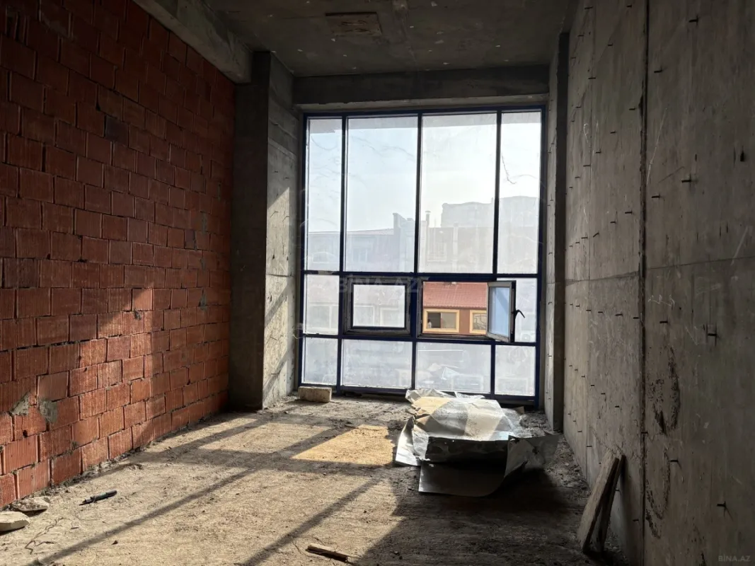 Satılır obyekt 220 m²