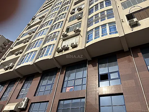 Satılır obyekt 220 m²