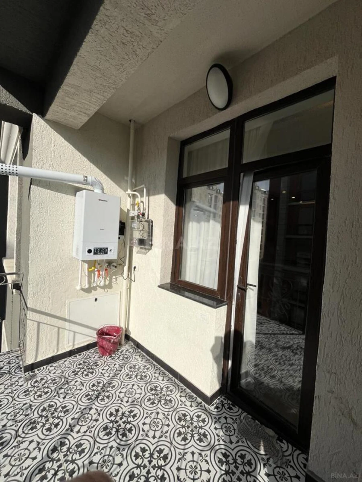 Satılır 2 otaqlı mənzil 68 m²