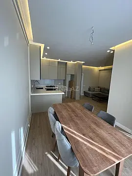 Satılır 2 otaqlı mənzil 68 m²
