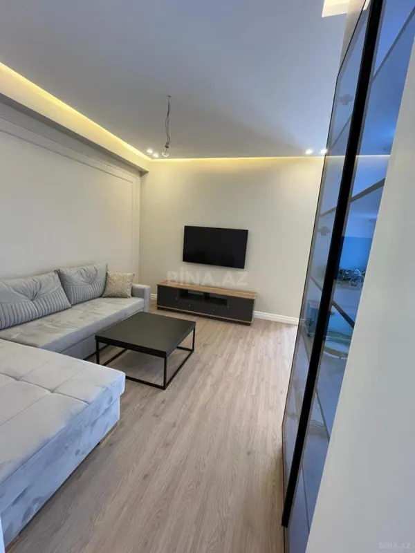 Satılır 2 otaqlı mənzil 68 m²
