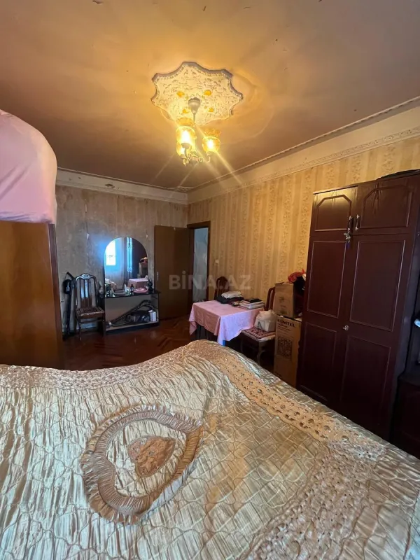 Satılır 4 otaqlı mənzil 100 m²