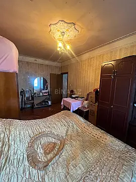 Satılır 4 otaqlı mənzil 100 m²