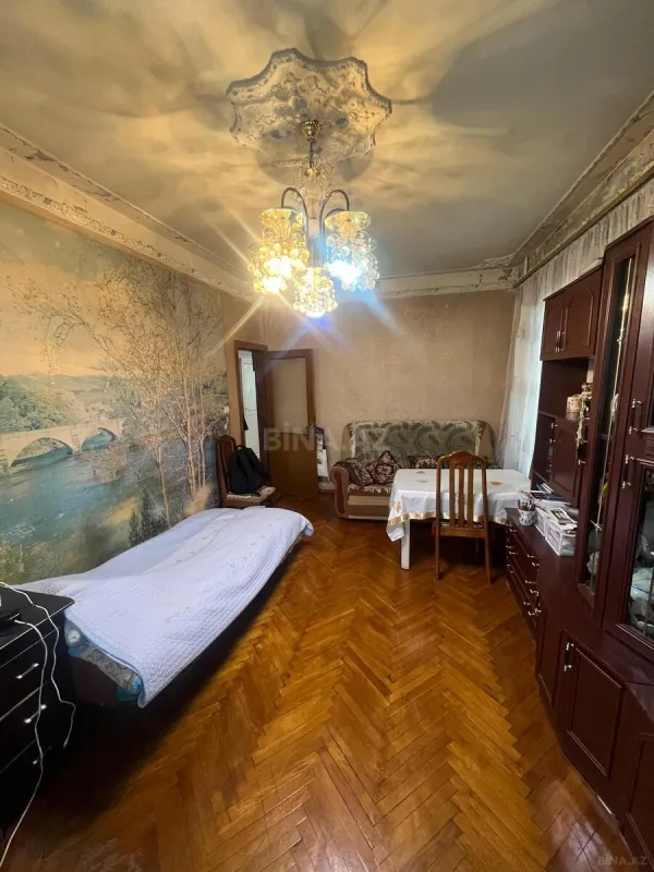 Satılır 4 otaqlı mənzil 100 m²