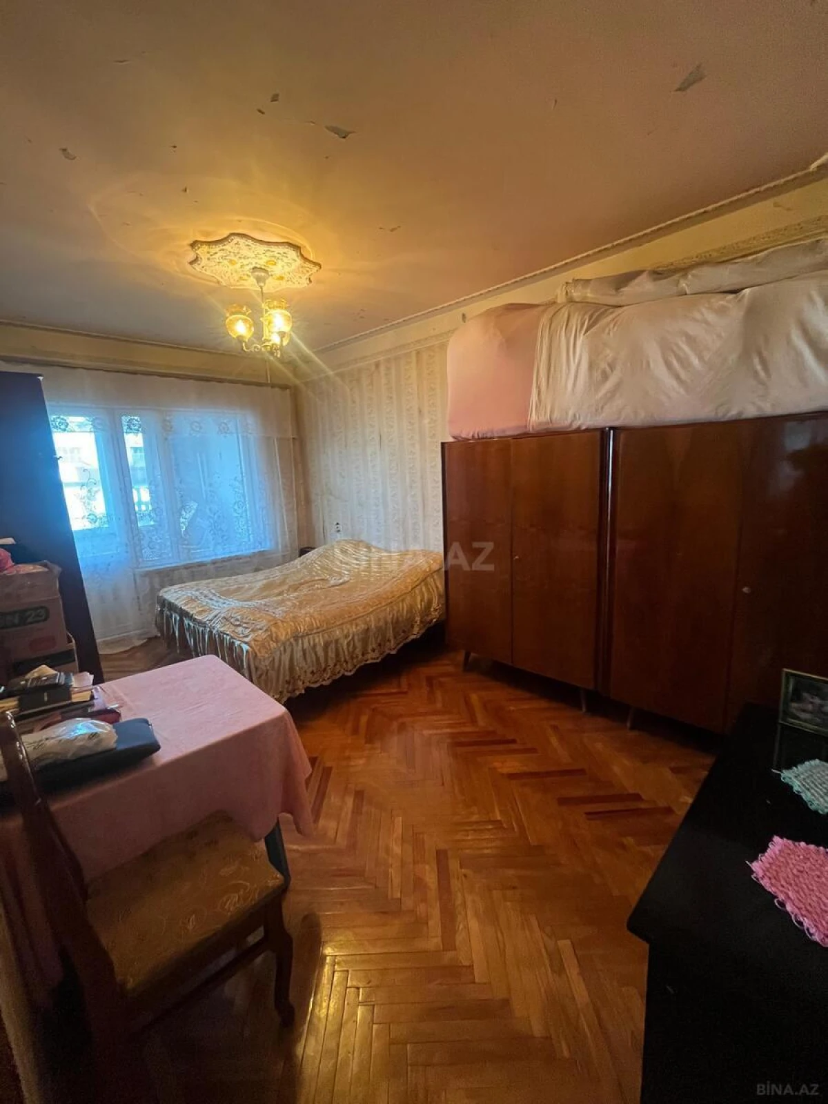 Satılır 4 otaqlı mənzil 100 m²
