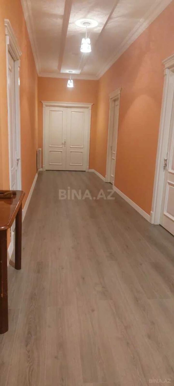 Kirayə verilir 4 otaqlı həyət evi 210 m²