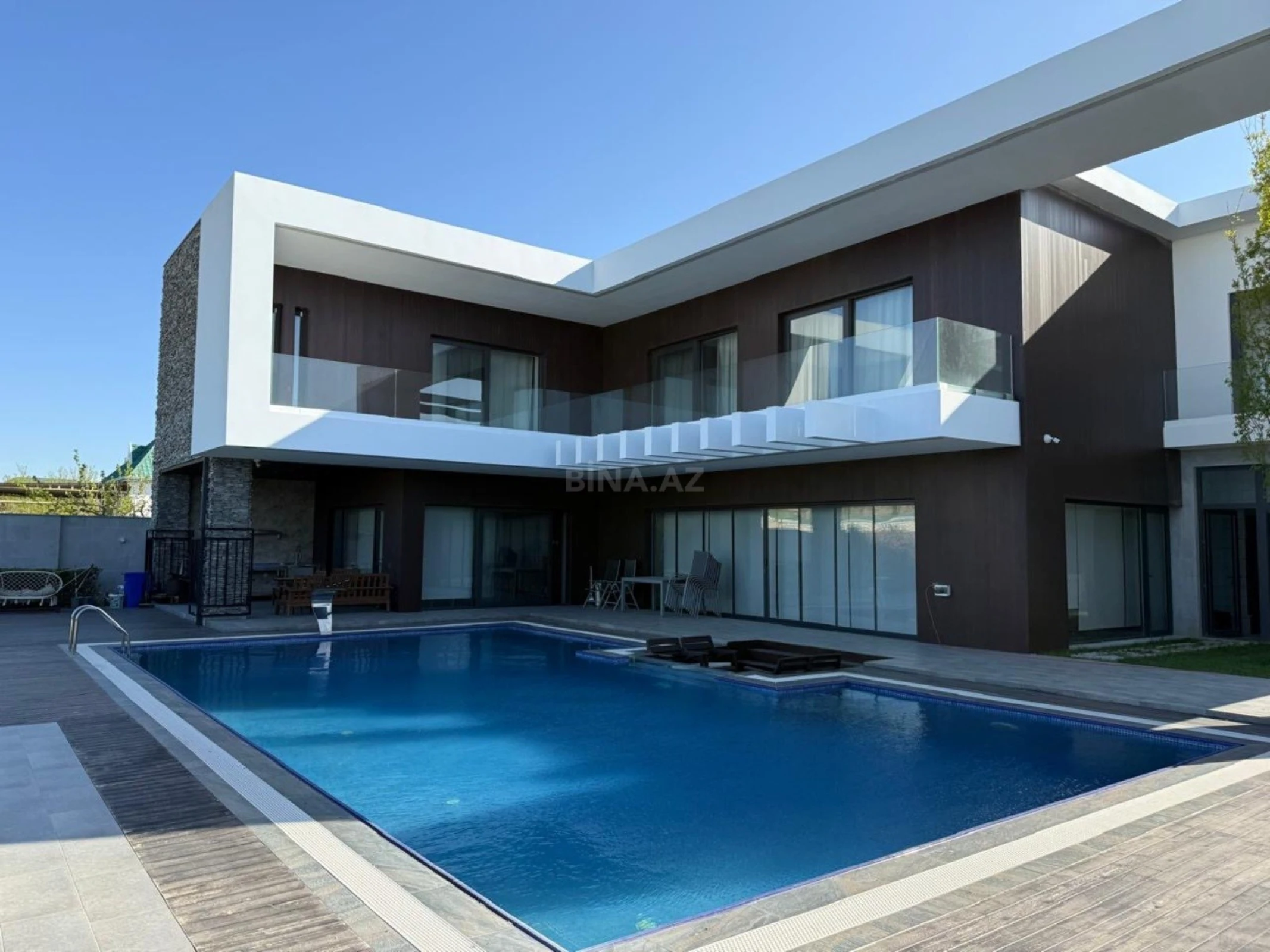 Kirayə verilir 5 otaqlı həyət evi 600 m²