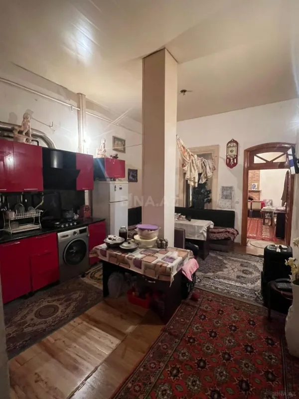 Satılır 4 otaqlı mənzil 90 m²