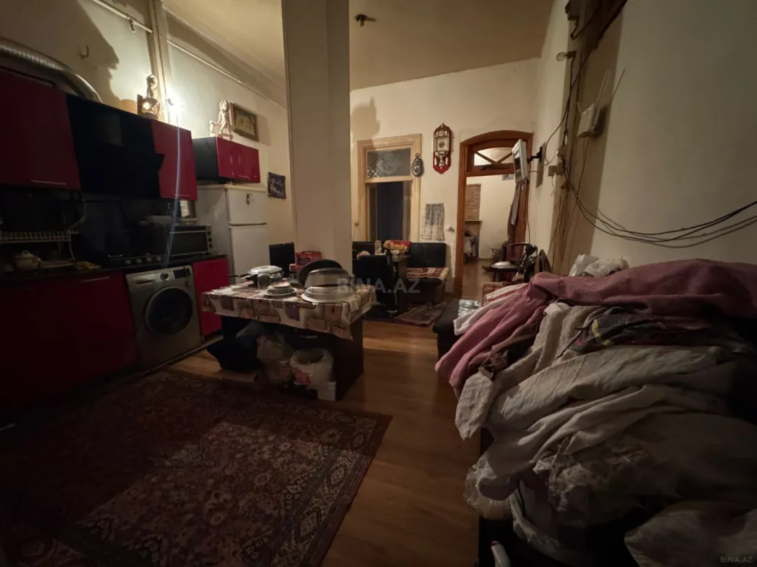 Satılır 4 otaqlı mənzil 90 m²