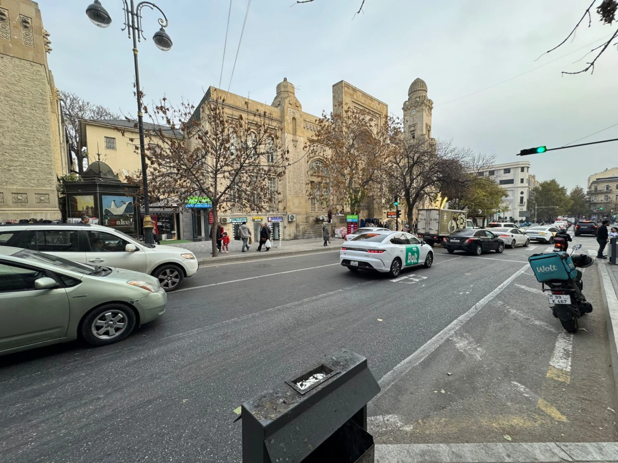 Satılır 4 otaqlı mənzil 90 m²