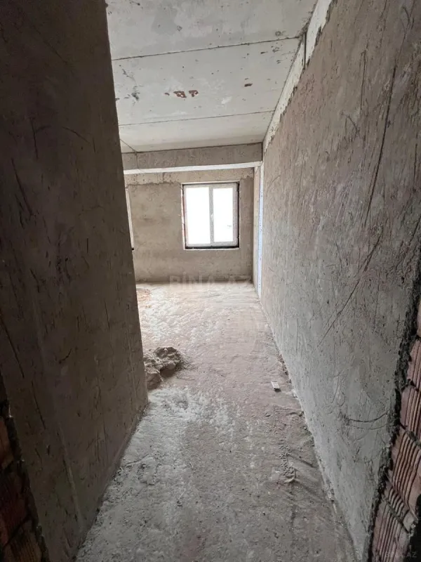 Satılır 4 otaqlı mənzil 160 m²