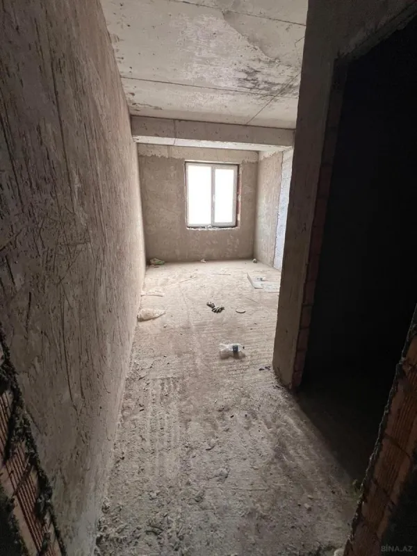 Satılır 4 otaqlı mənzil 160 m²