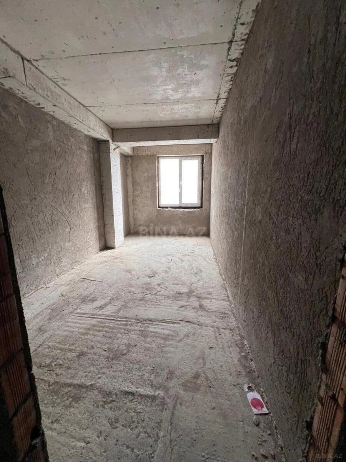 Satılır 4 otaqlı mənzil 160 m²