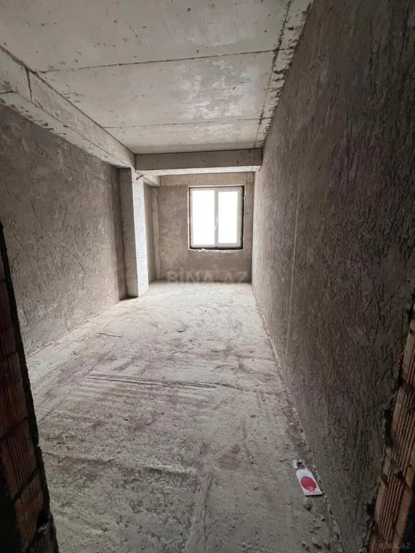 Satılır 4 otaqlı mənzil 160 m²